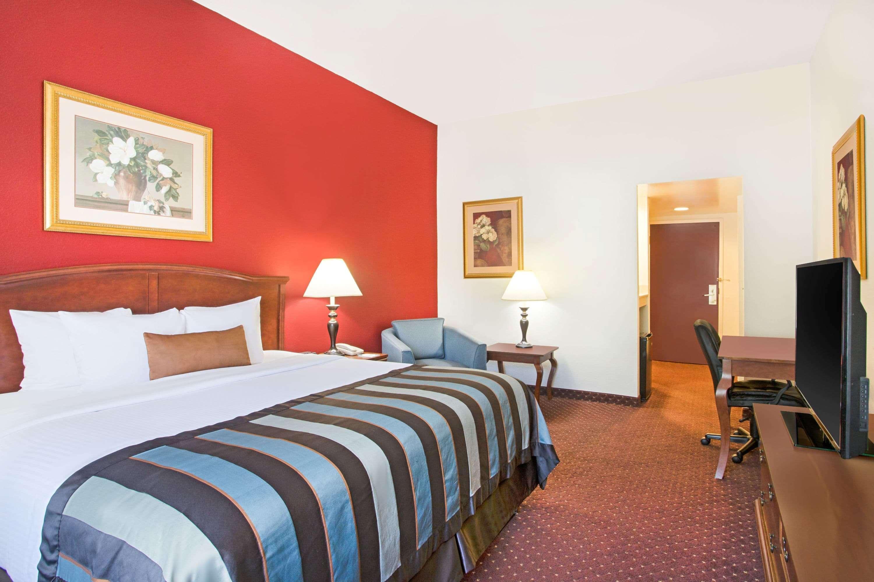Holiday Inn Express & Suites - Mobile - I-65 By Ihg Eksteriør billede