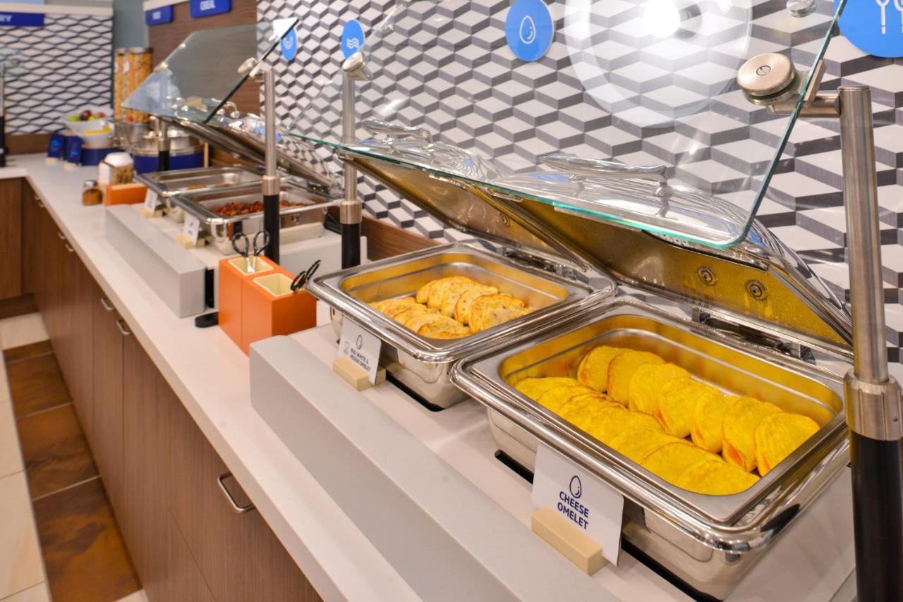 Holiday Inn Express & Suites - Mobile - I-65 By Ihg Eksteriør billede