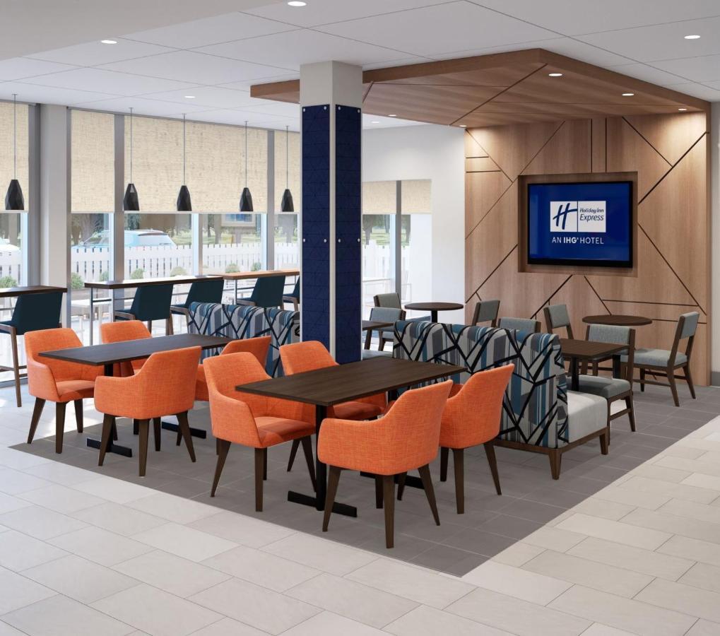 Holiday Inn Express & Suites - Mobile - I-65 By Ihg Eksteriør billede