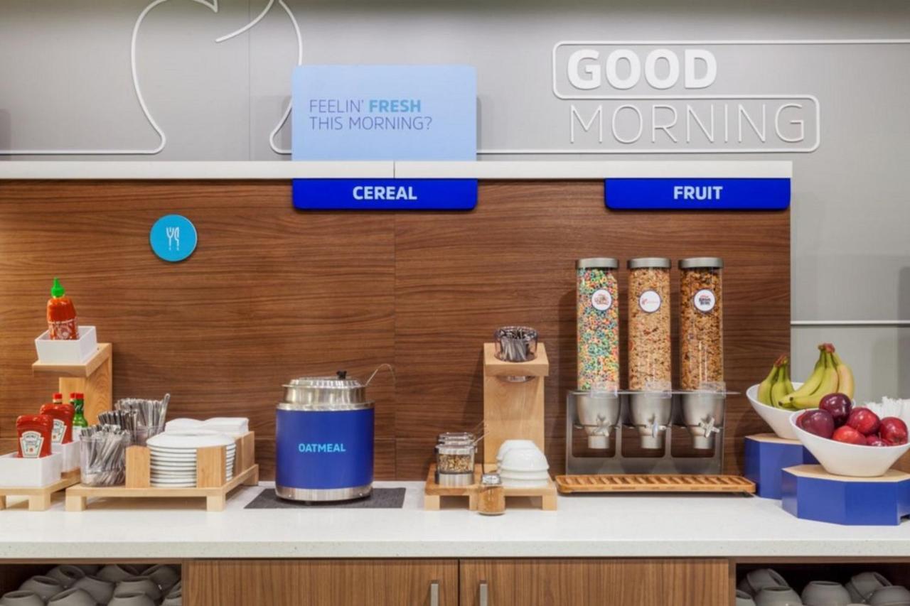 Holiday Inn Express & Suites - Mobile - I-65 By Ihg Eksteriør billede