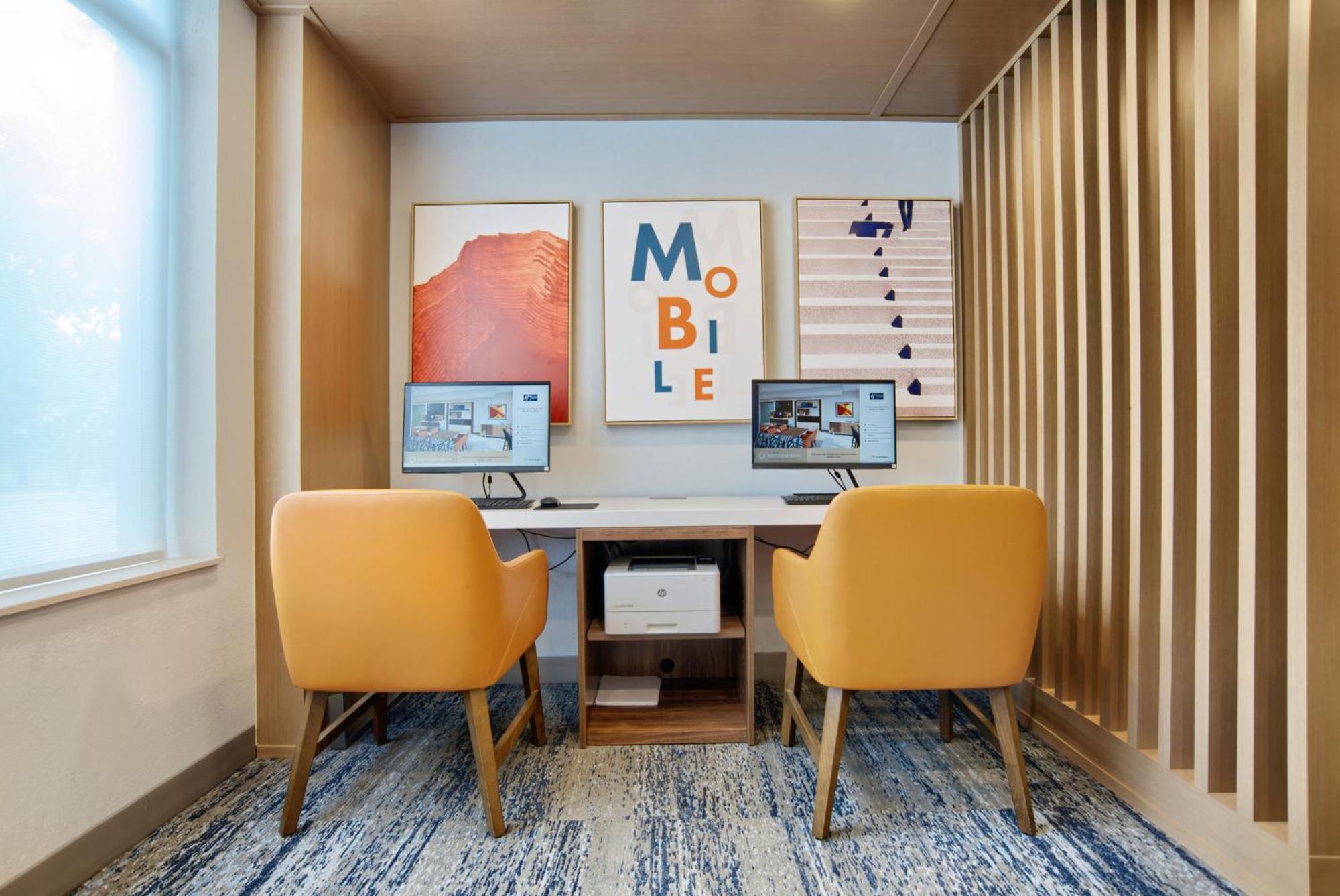 Holiday Inn Express & Suites - Mobile - I-65 By Ihg Eksteriør billede