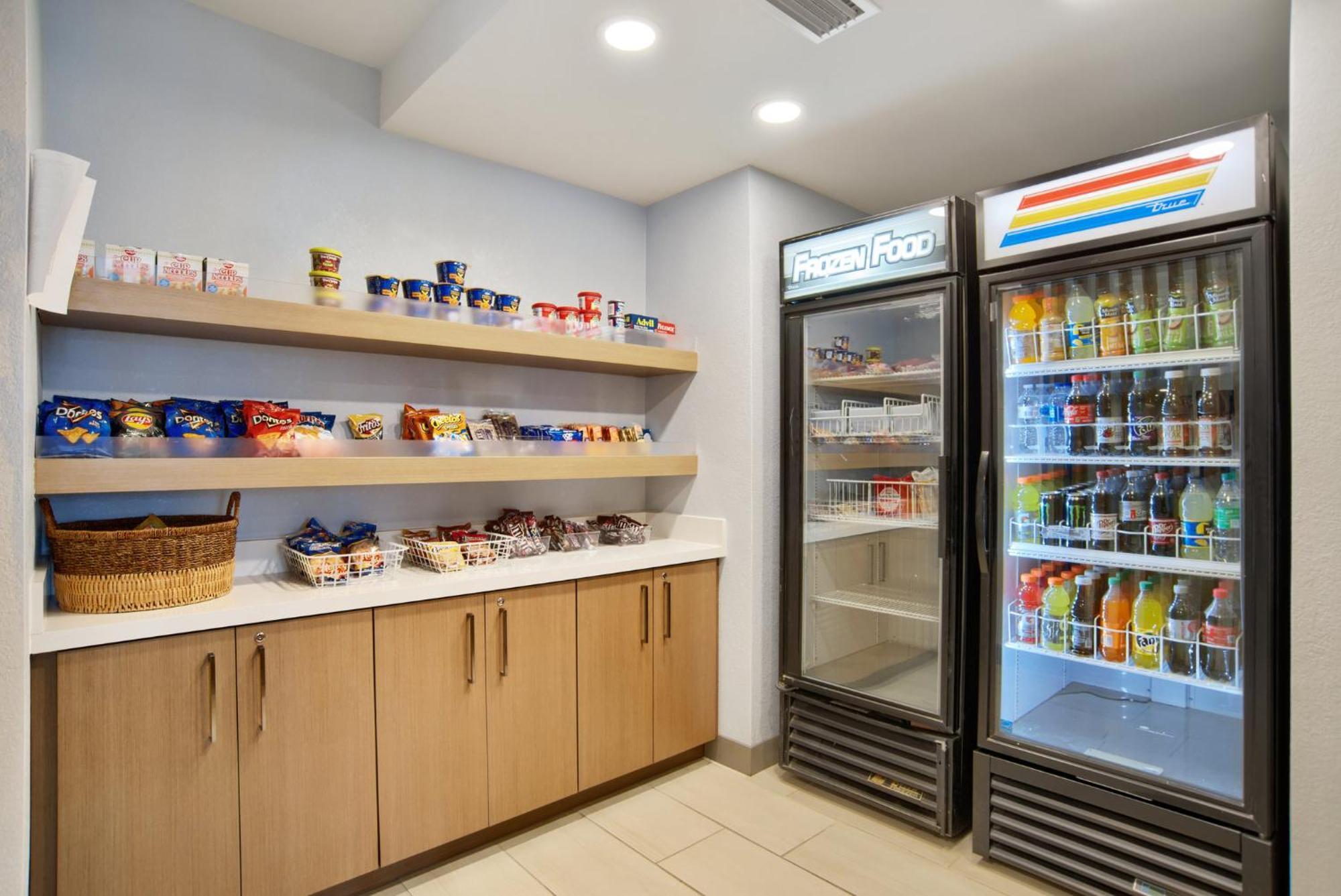 Holiday Inn Express & Suites - Mobile - I-65 By Ihg Eksteriør billede